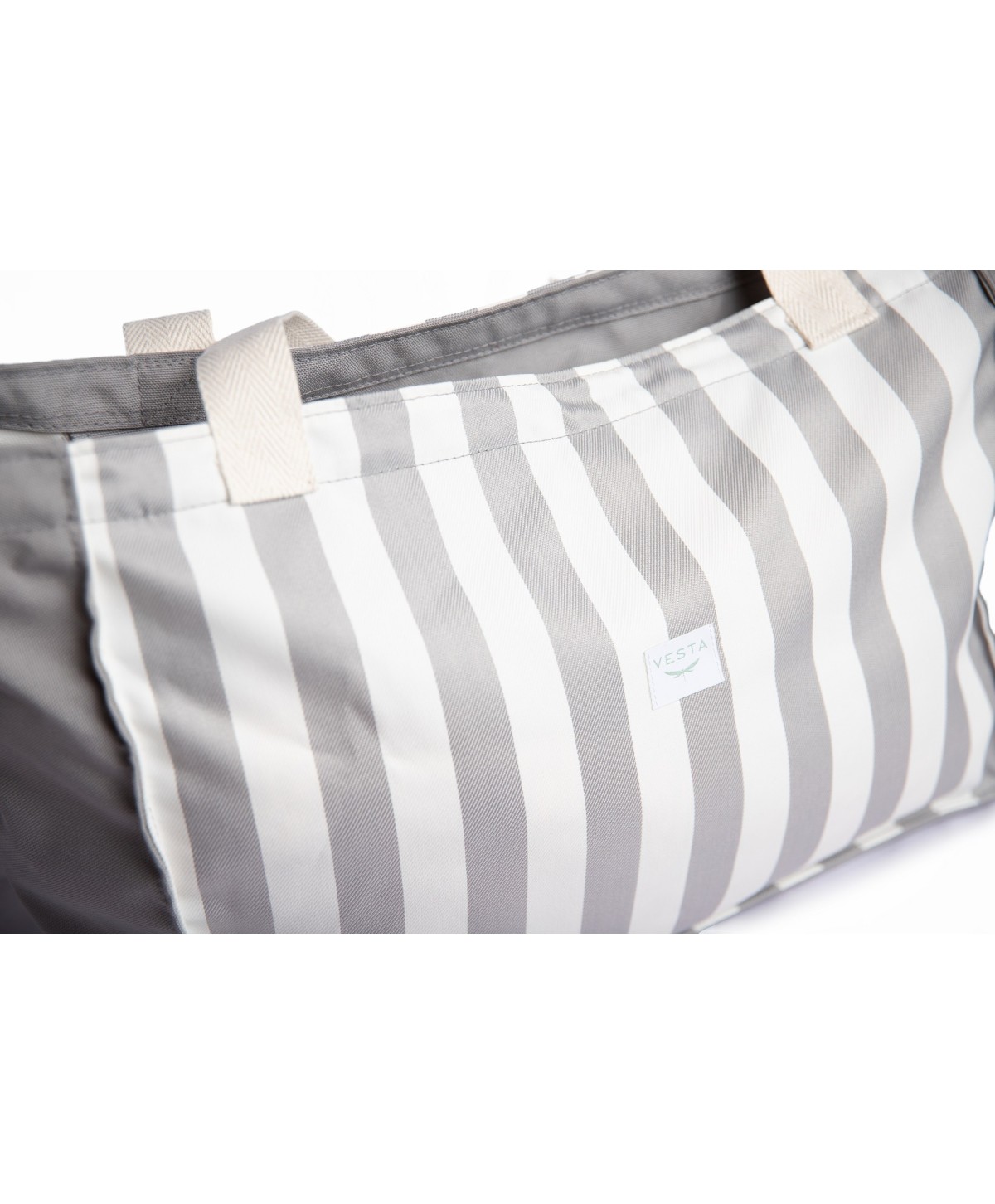 Bolso o Maxi bolsa de tela repelente al agua y gran capacidad. Color gris a rayas. Cremallera fluor Bolso o Maxi bolsa de tela repelente al agua y gran capacidad. Color gris a rayas. Cremallera fluor
