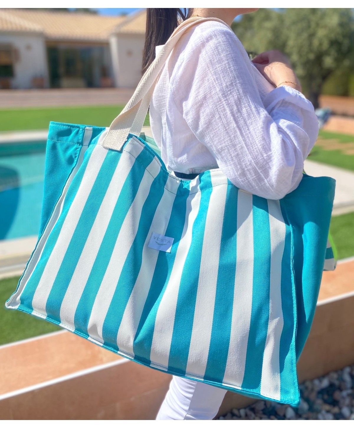 Bolso o Maxi bolsa de tela repelente al agua y gran capacidad. Color aguamarina a rayas. Cremallera fluor Bolso o Maxi bolsa de tela repelente al agua y gran capacidad. Color aguamarina a rayas. Cremallera fluor